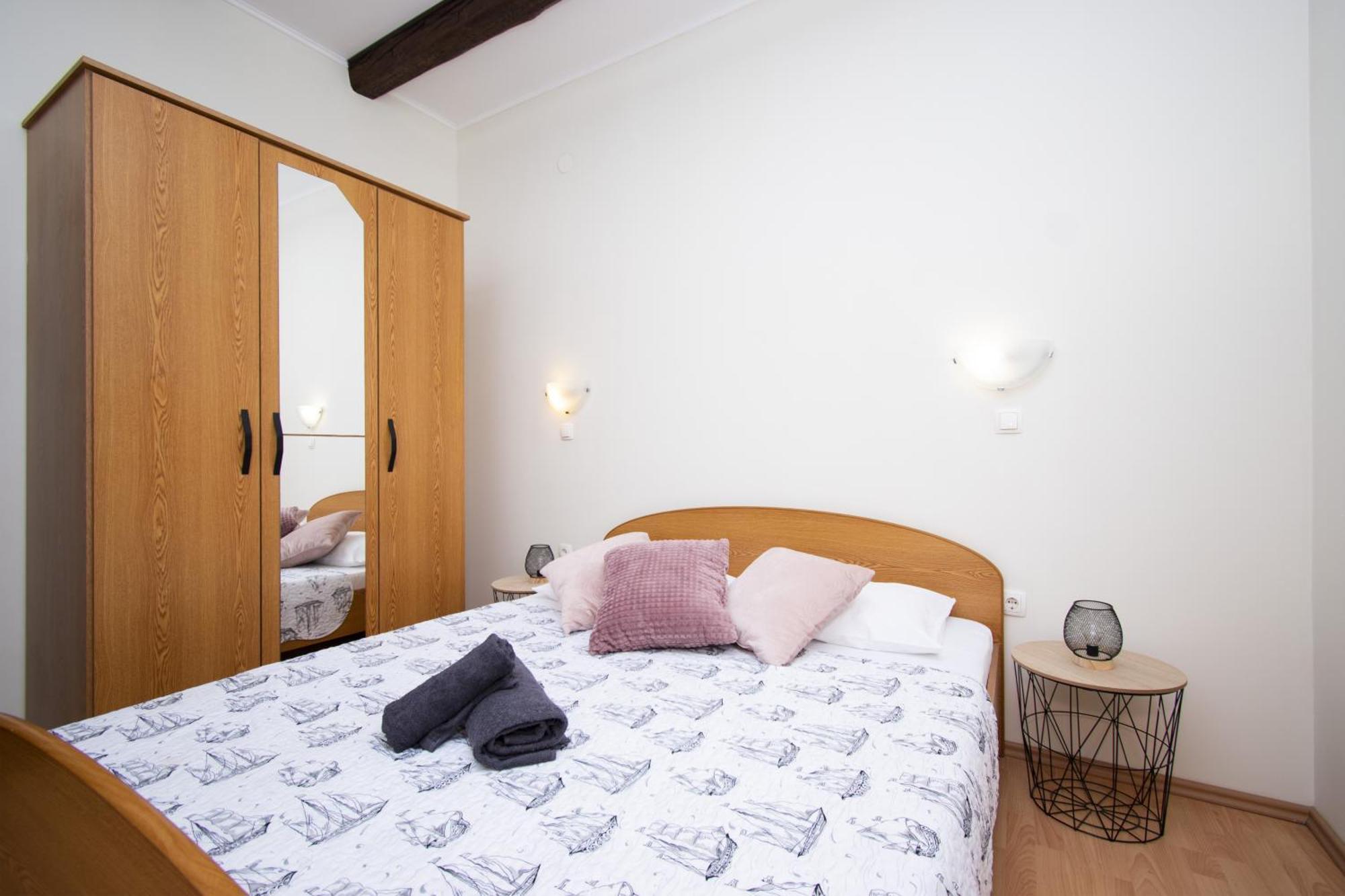Apartments Alisa Бродарика Стая снимка