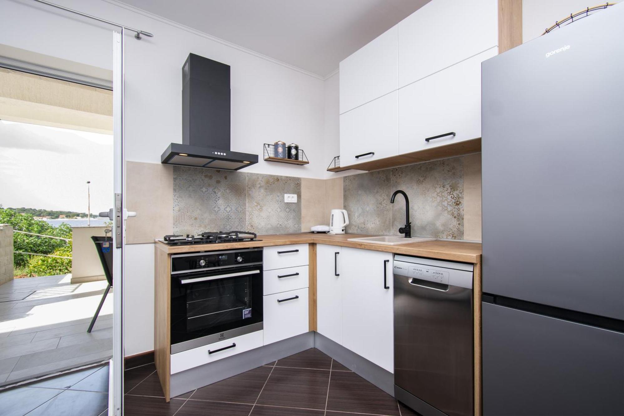 Apartments Alisa Бродарика Стая снимка