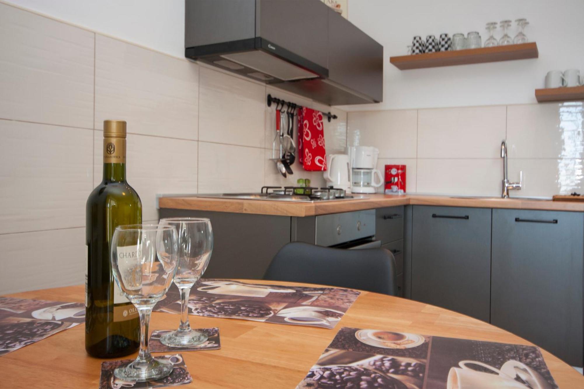 Apartments Alisa Бродарика Екстериор снимка
