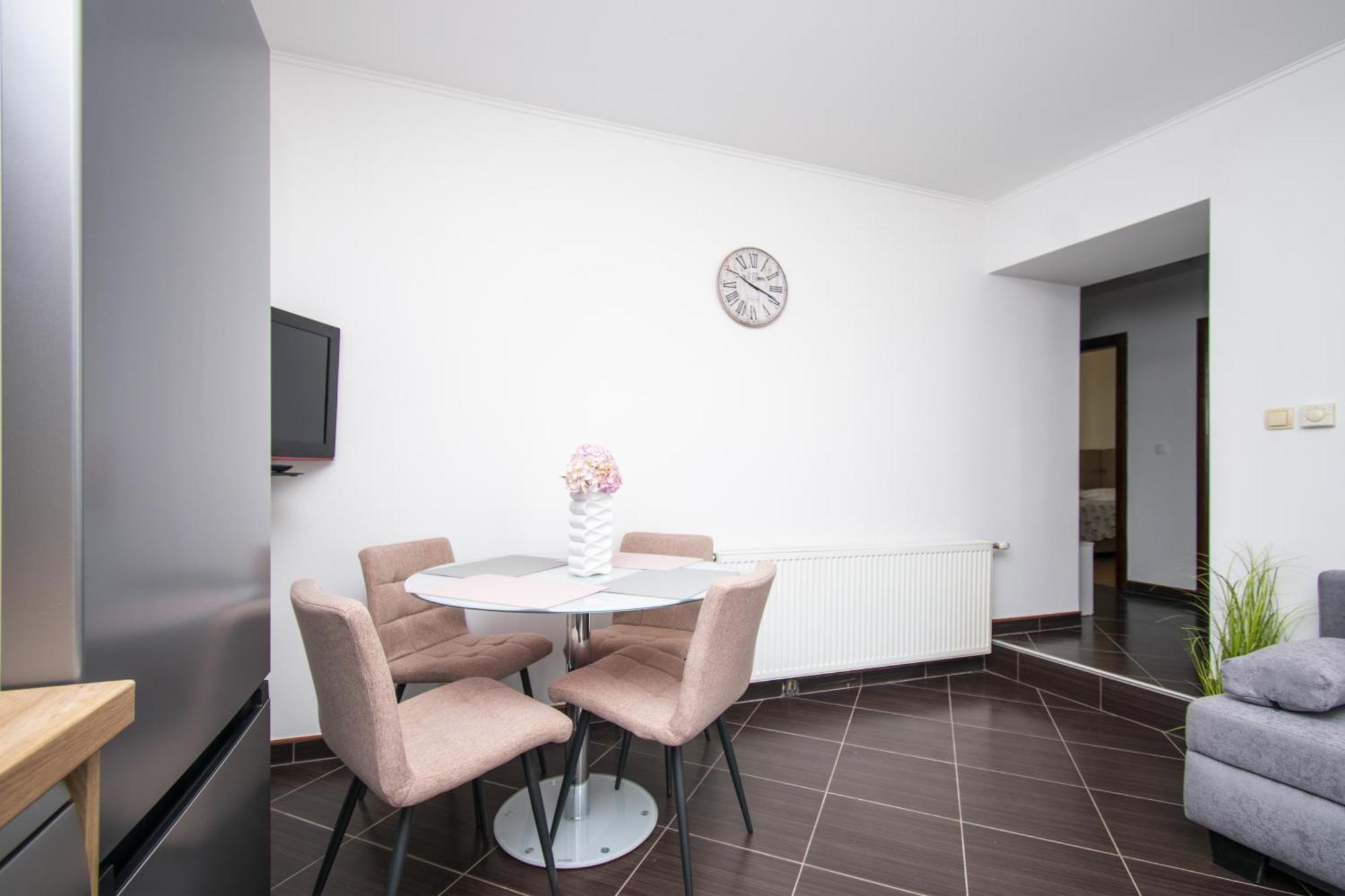 Apartments Alisa Бродарика Стая снимка