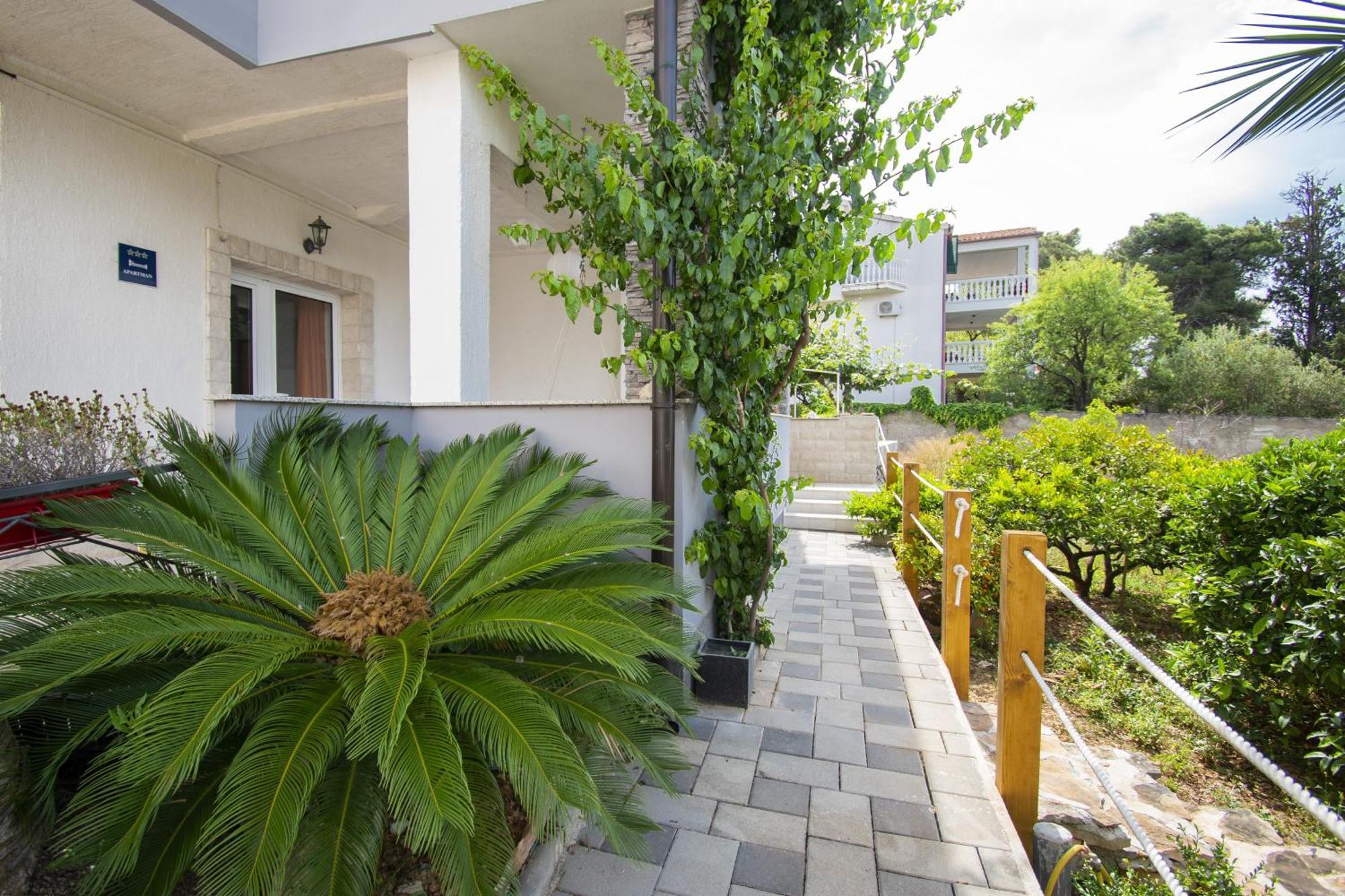 Apartments Alisa Бродарика Стая снимка