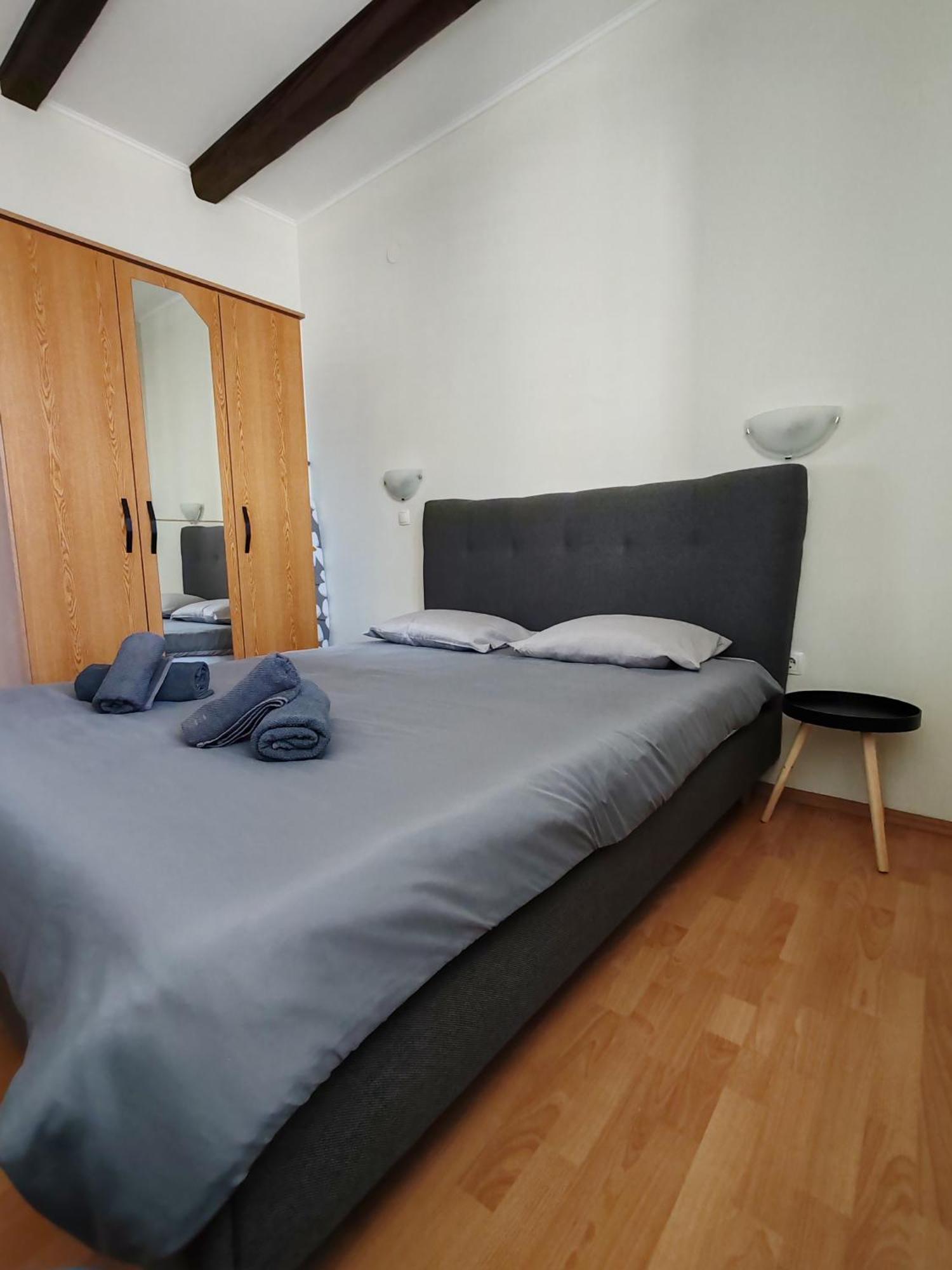 Apartments Alisa Бродарика Стая снимка