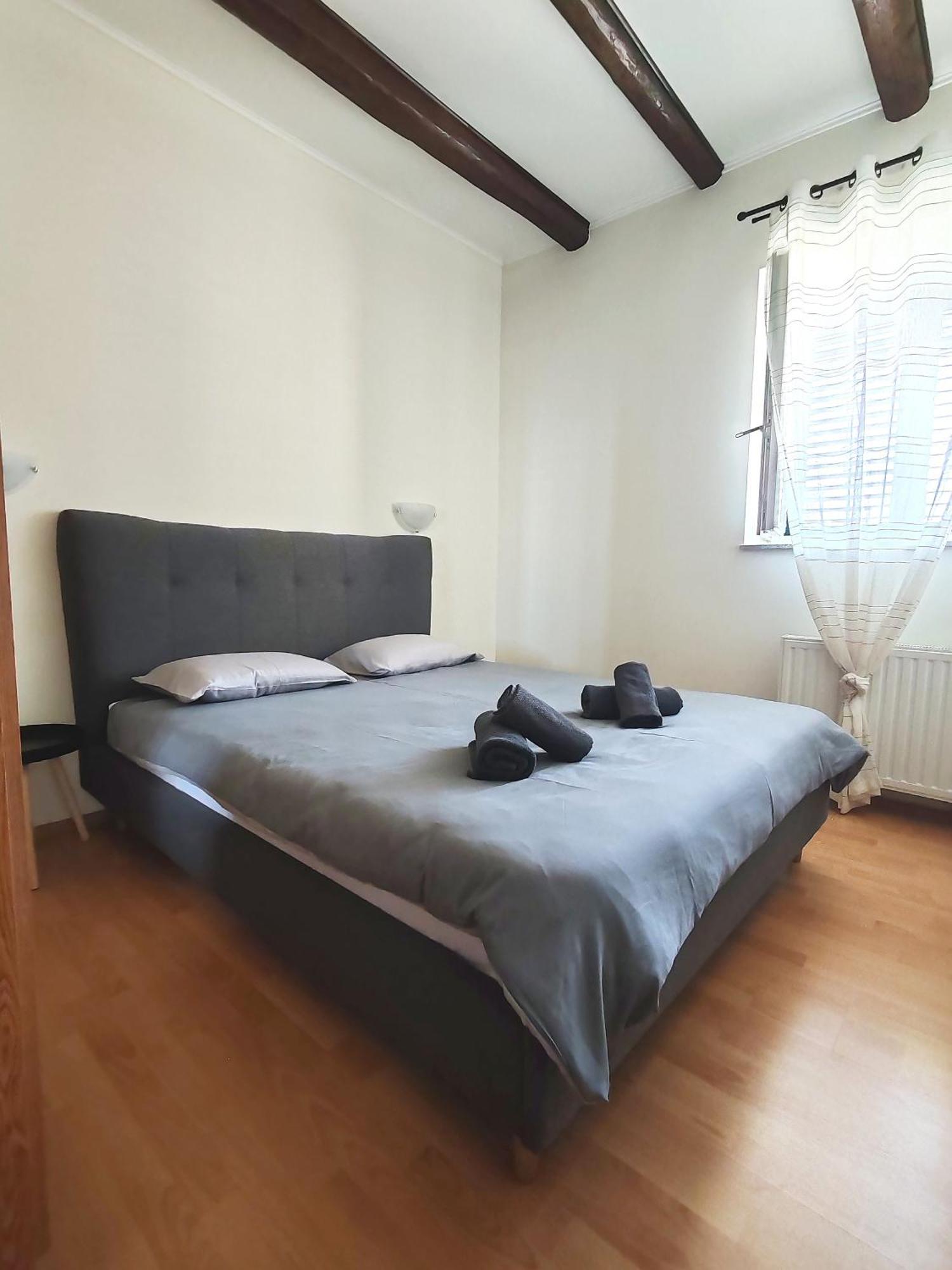 Apartments Alisa Бродарика Екстериор снимка
