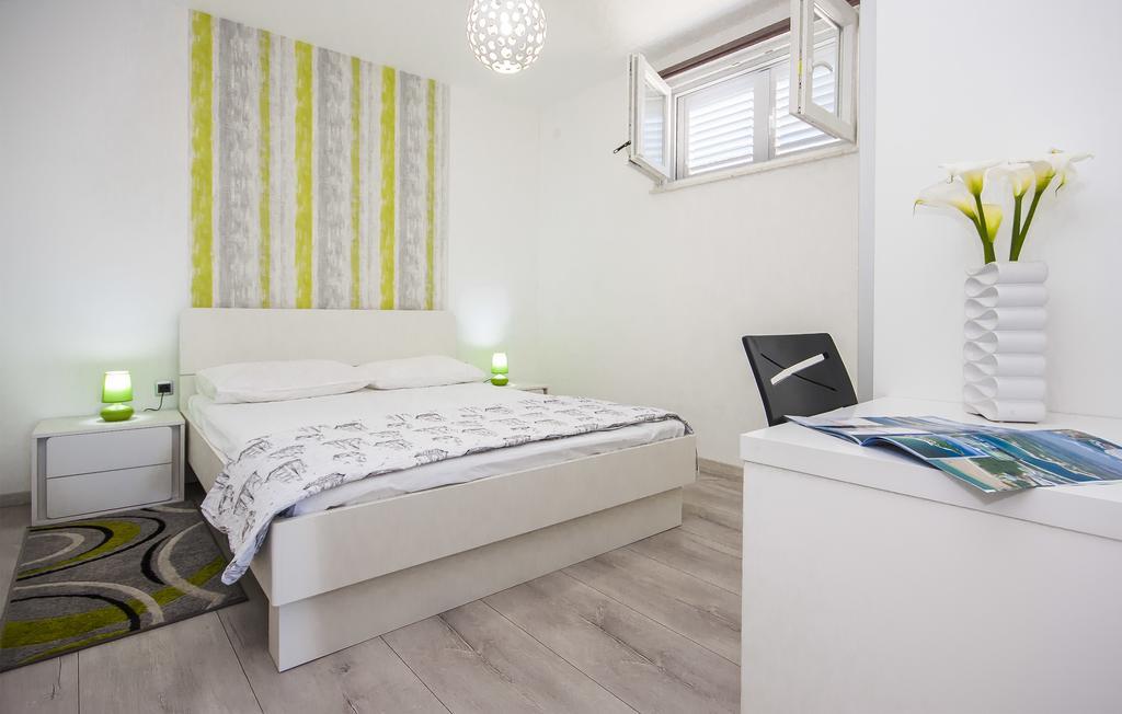Apartments Alisa Бродарика Екстериор снимка