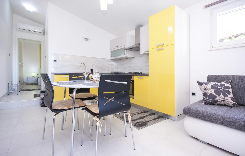 Apartments Alisa Бродарика Екстериор снимка