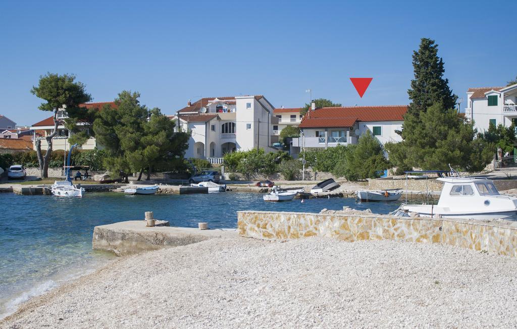 Apartments Alisa Бродарика Екстериор снимка